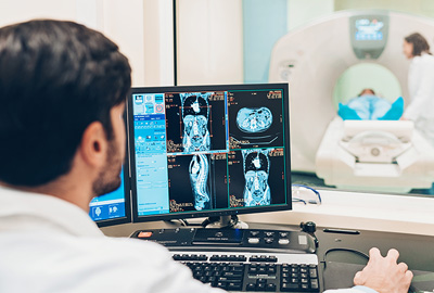 un rendez-vous d'imagerie à l'hôpital de Martigues